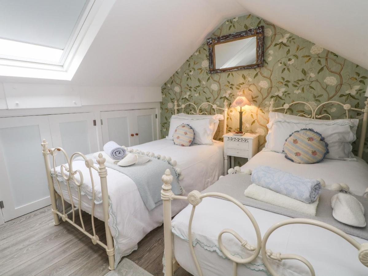 The Blue House Villa Malpas  Екстериор снимка